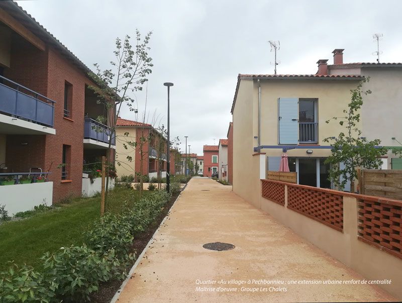 Quartier &quot;Au village&quot; / Groupe Les Chalets