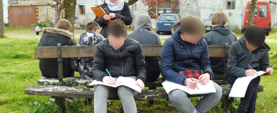 dessiner dans le village