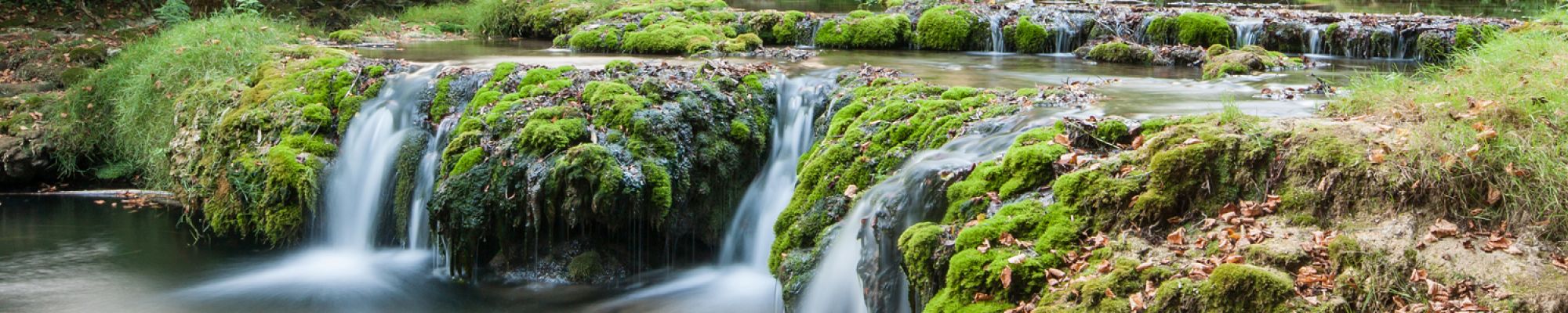 Cascade de tuf à Vers