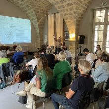 Présentation de la traversée urbaine de Pézenas et participants à l'assemblée