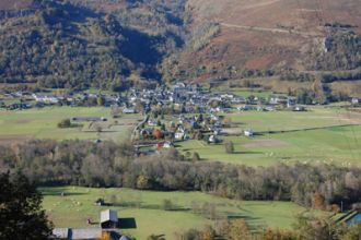 Vue du village d Aucun