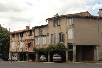 Roquecourbe et ses maisons en pan-de-bois