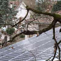 Installation de panneaux photovoltaïques en toitur