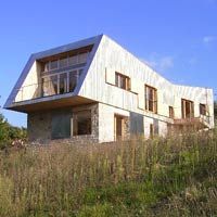 Vue en contre-bas du terrain de l'hébergement