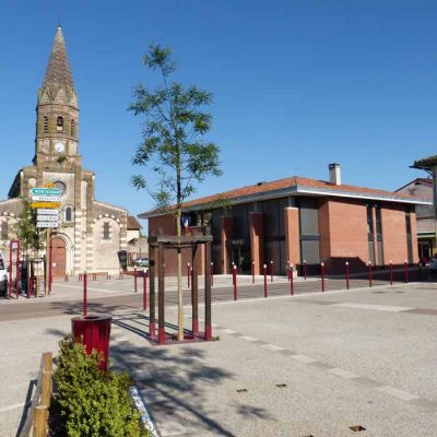 Labastide-Saint-Pierre, place de la République