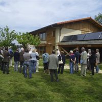 Visite des élus à l'éco-centre Pierre et Terre